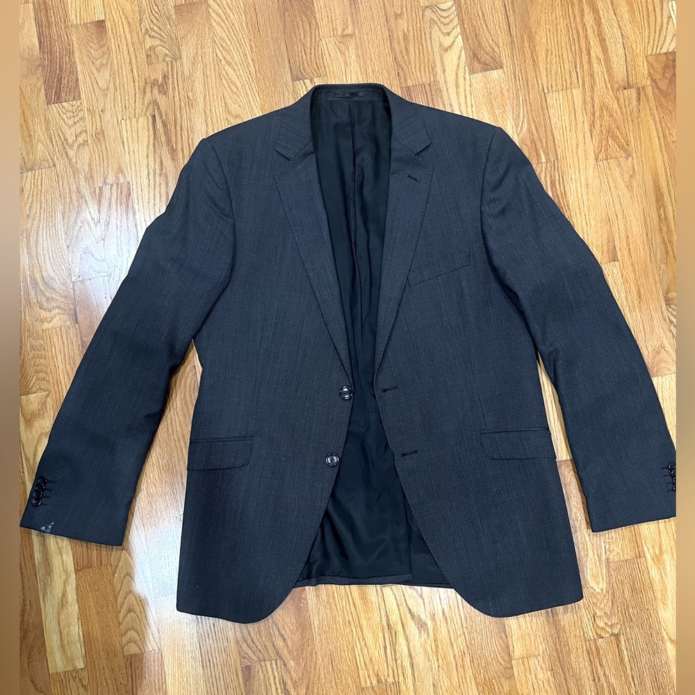 Sarar Dark Gray suit jacket with subtle dot pattern